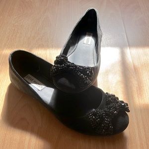 Steve Madden karisma black suede flats